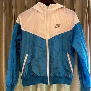 Vintage Nike White and Blue windbreaker